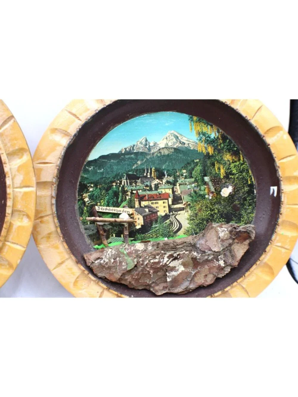 Vtg German Handarbeit 3D Wooden Wall Plates Art Set 6 Alpine Folk Art  Diorama